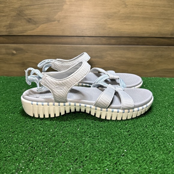 Skechers Women's Yoga Foam On the Go Strappy Sandals Gray Size US 7 - Picture 13 of 16